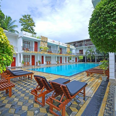 Hotel Royal Reach Udawalawe Exterior foto