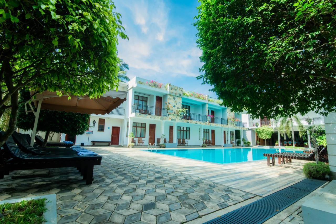 Hotel Royal Reach Udawalawe Exterior foto